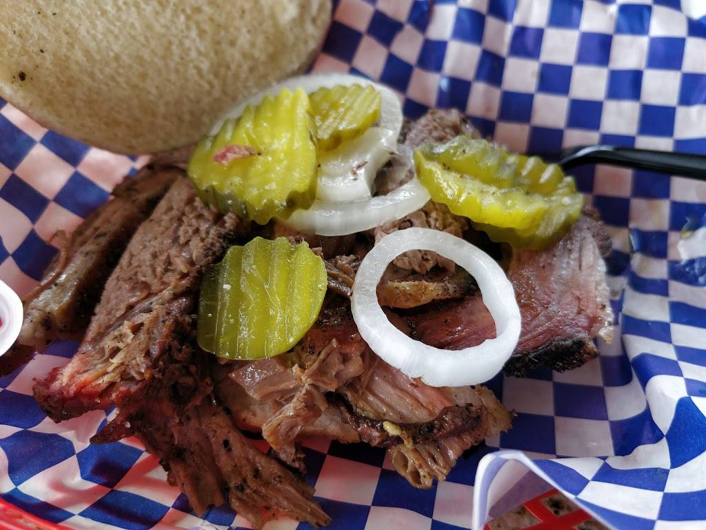 Hillbillyz of Texas | restaurant | 1913 Ranch Rd 473, Kendalia, TX 78027, USA | 2106430369 OR +1 210-643-0369
