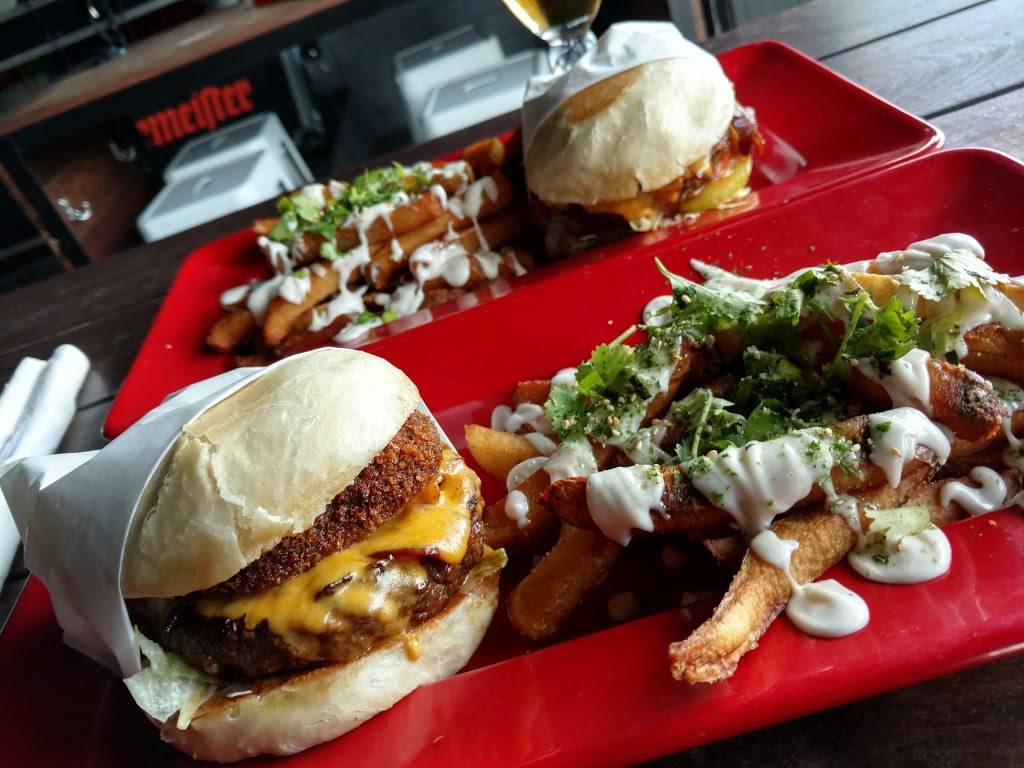 Lincoln Bar | night club | 5110 Washington Ave, Houston, TX 77007, USA | 7138648811 OR +1 713-864-8811