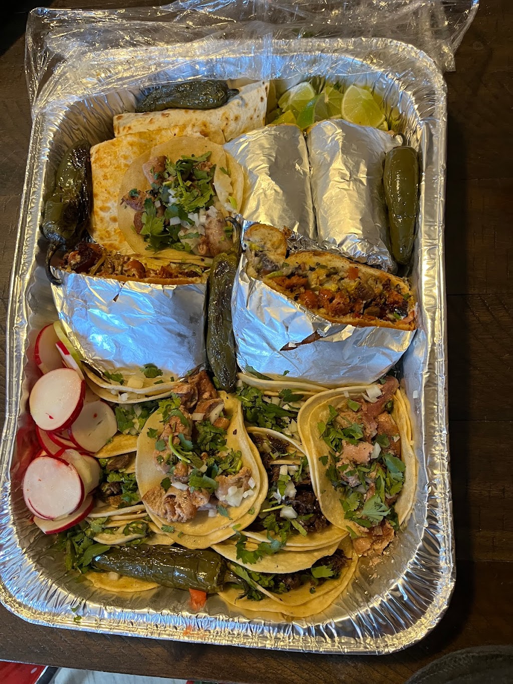 Tacos azteca | restaurant | 273 Hancock St, Springfield, MA 01109, USA | 4132185600 OR +1 413-218-5600