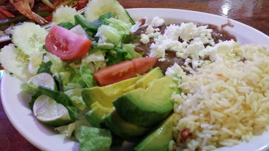 Cuzcatlan Restaurant | restaurant | 4800 Central Ave, Charlotte, NC 28205, USA | 7045689161 OR +1 704-568-9161