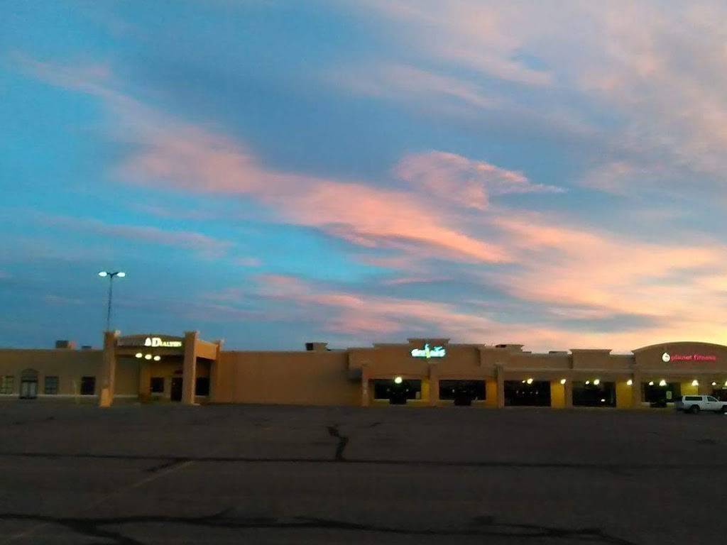 Kum & Go | meal takeaway | 2588 Airport Rd, Colorado Springs, CO 80910, USA | 7194344749 OR +1 719-434-4749