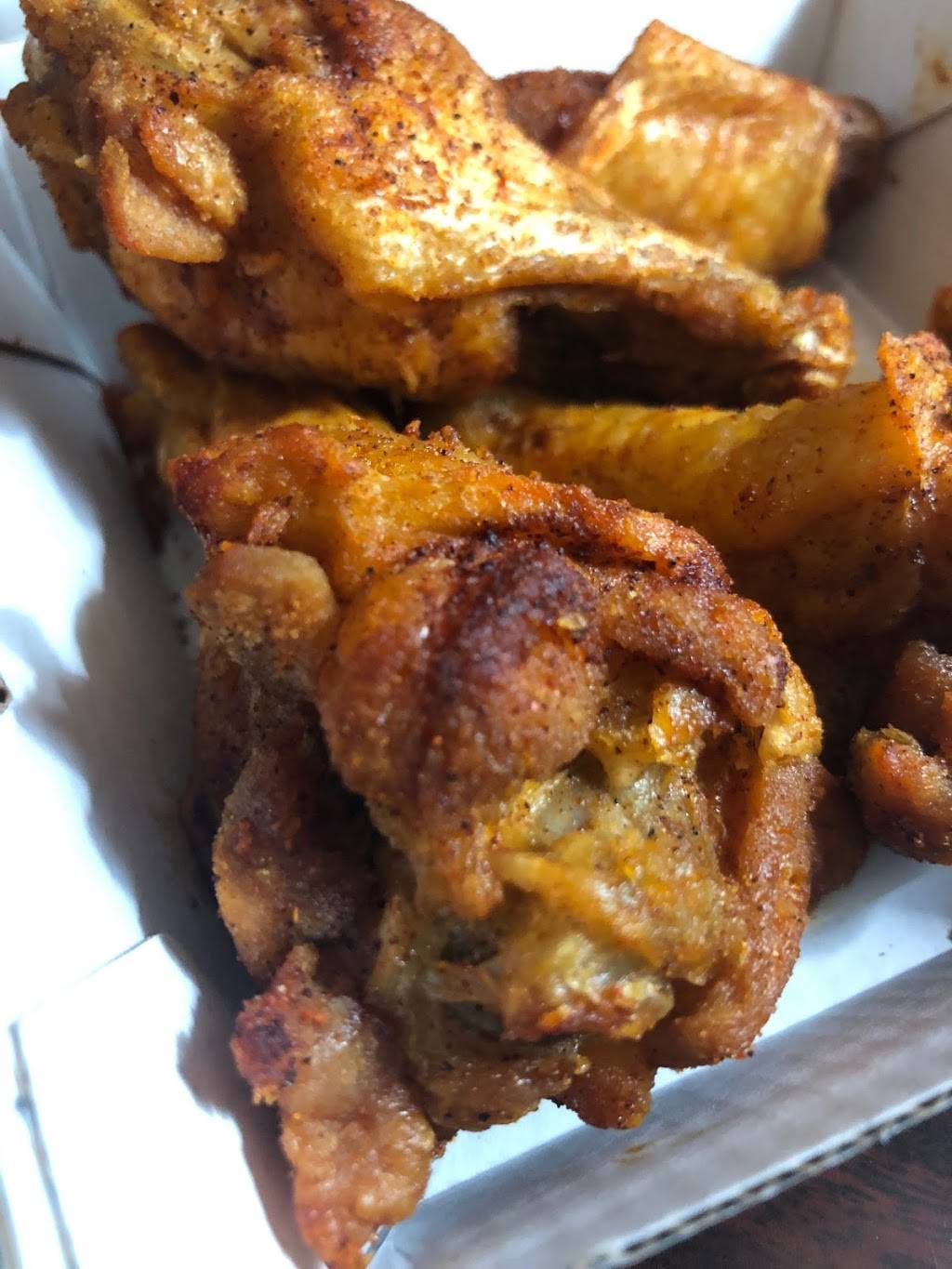 Buffalo Wild Wings | meal takeaway | 9810 NE Cascades Pkwy, Portland, OR 97220, USA | 5032810351 OR +1 503-281-0351