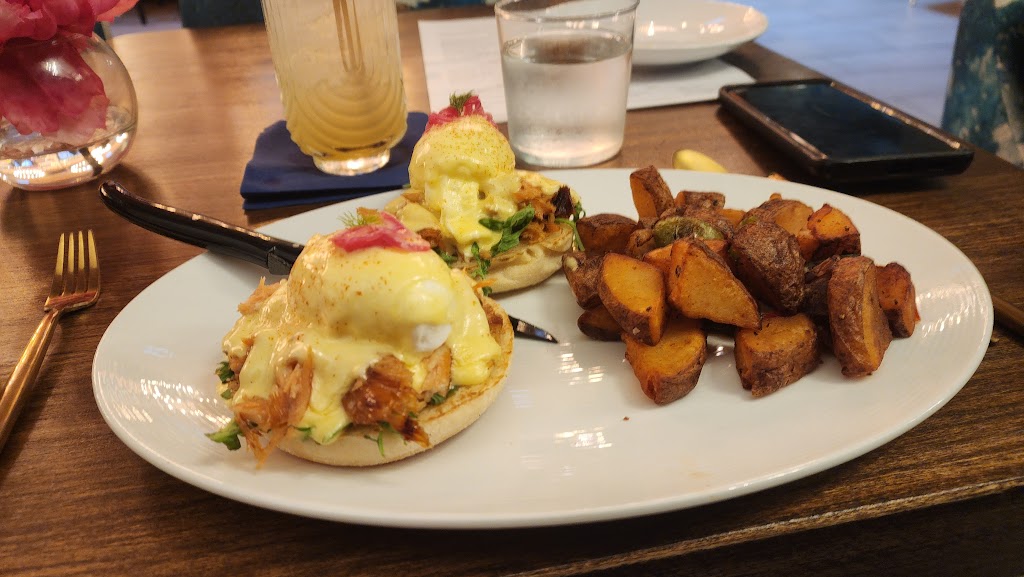 Duchess Uptown Park | restaurant | 1131 Uptown Park Blvd Ste 1, Houston, TX 77056, USA | 7138324370 OR +1 713-832-4370