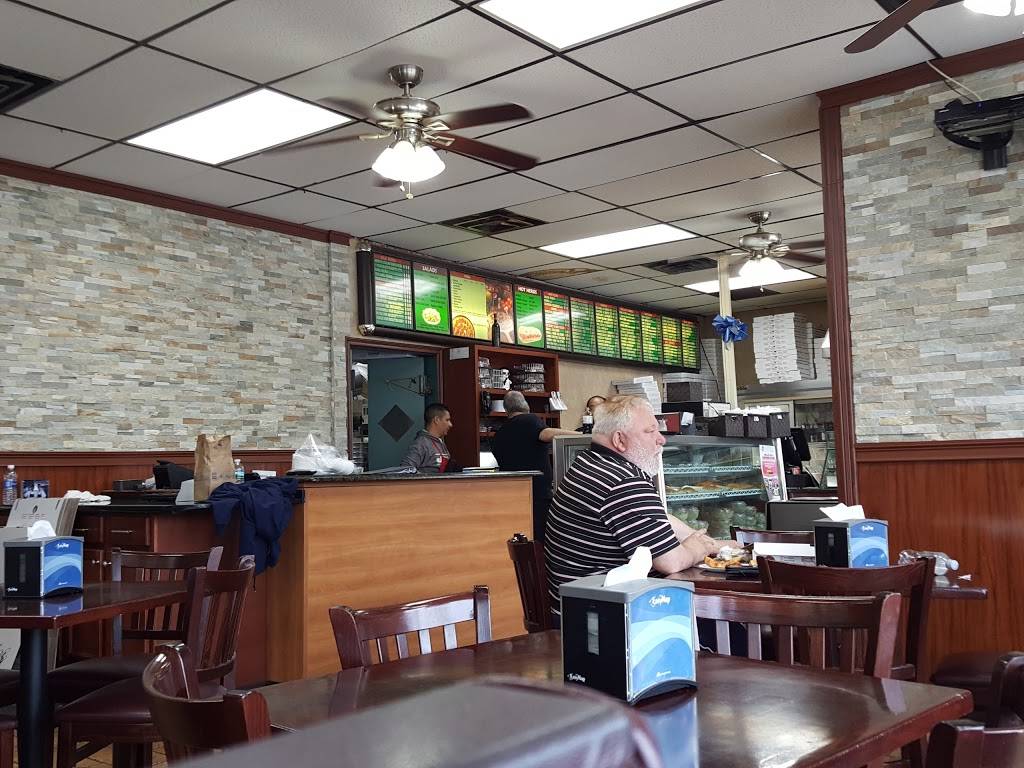 Amore Pizza | restaurant | 2110 Union Blvd, Bay Shore, NY 11706, USA | 6319688181 OR +1 631-968-8181