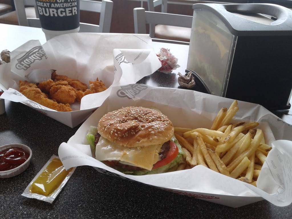 Hardees | restaurant | 762 W 2nd St, Jasper, IN 47546, USA | 8126349469 OR +1 812-634-9469