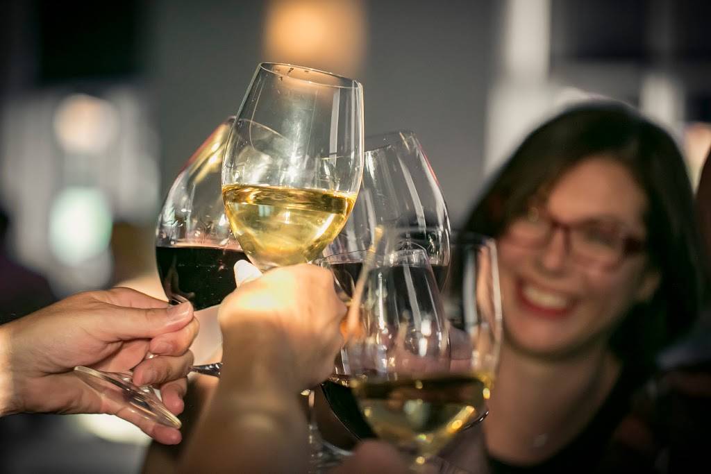 Da Toni | restaurant | 15 Rue Belvédère N, Sherbrooke, QC J1H 4A7, Canada | 8193468441 OR +1 819-346-8441