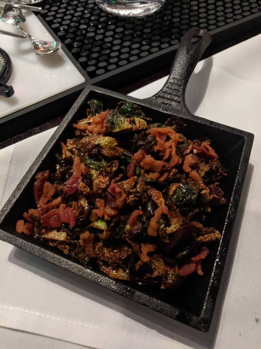 Ya-Ya’s Chophouse & Seafood | restaurant | 508 Keawe St, Honolulu, HI 96813, USA | 8087254187 OR +1 808-725-4187