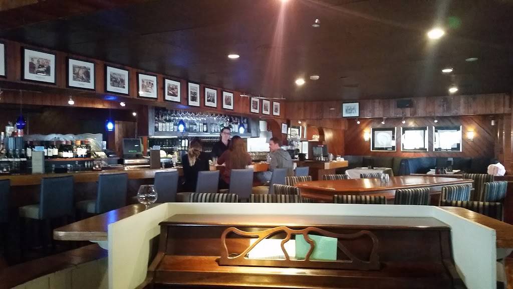 River Crab Blue Water Inn | restaurant | 1337 River Rd, St Clair, MI 48079, USA | 8103292261 OR +1 810-329-2261