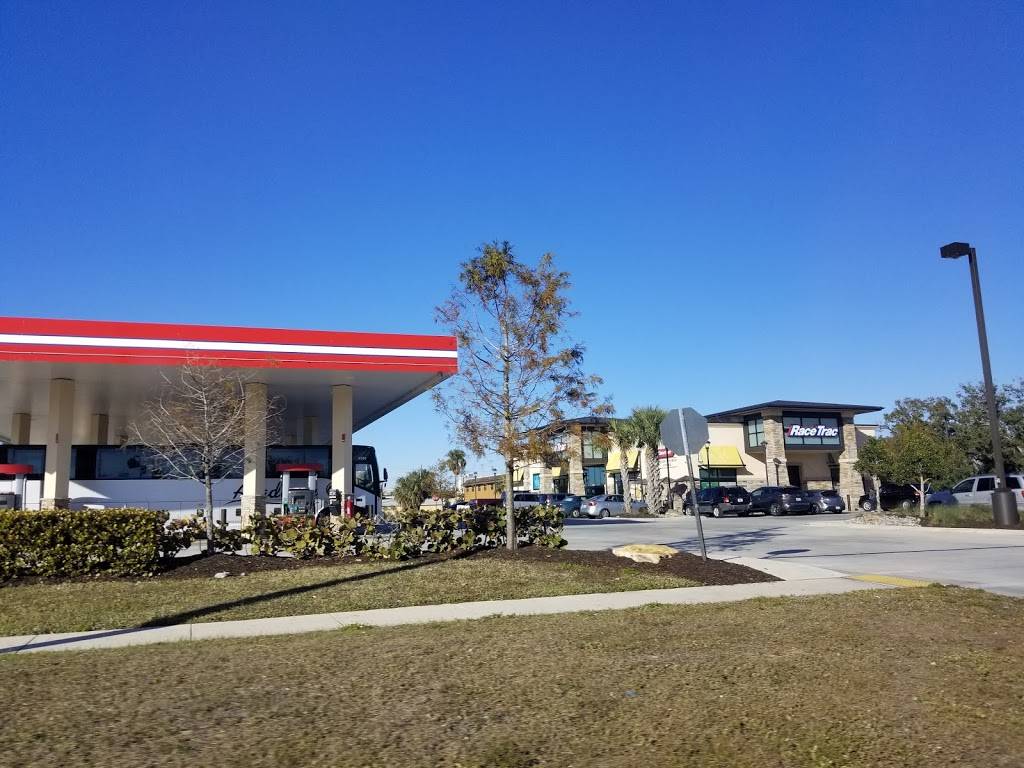 RaceTrac | bakery | 2335 Cleveland Ave, Fort Myers, FL 33901, USA | 2392260742 OR +1 239-226-0742