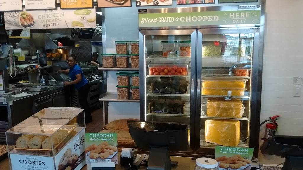 Del Taco | meal takeaway | 23 E 2100 S, South Salt Lake, UT 84115, USA | 8014842100 OR +1 801-484-2100