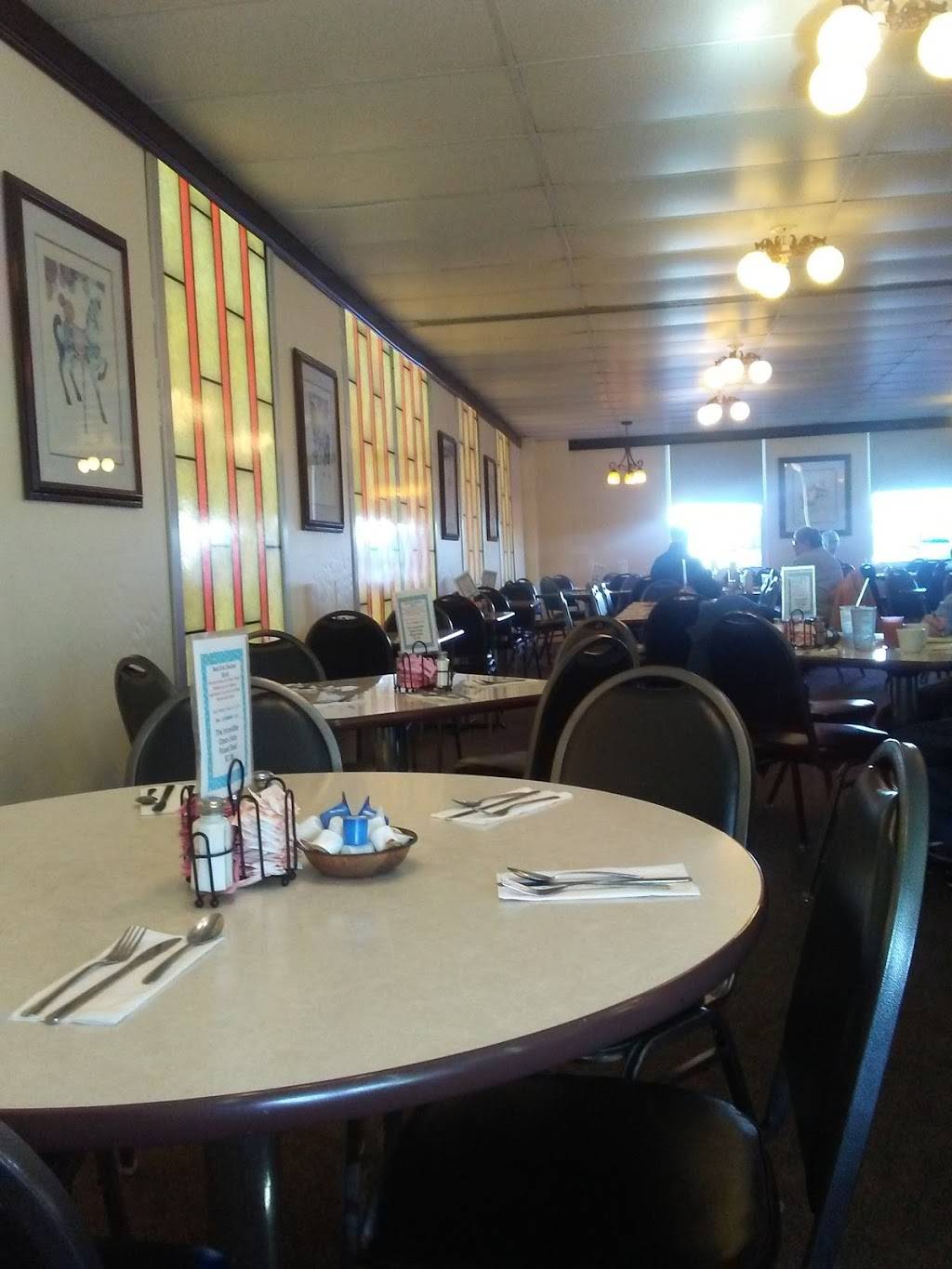 Merry Go Round Restaurant | restaurant | 2101 N Fares Ave, Evansville, IN 47711, USA | 8124236388 OR +1 812-423-6388