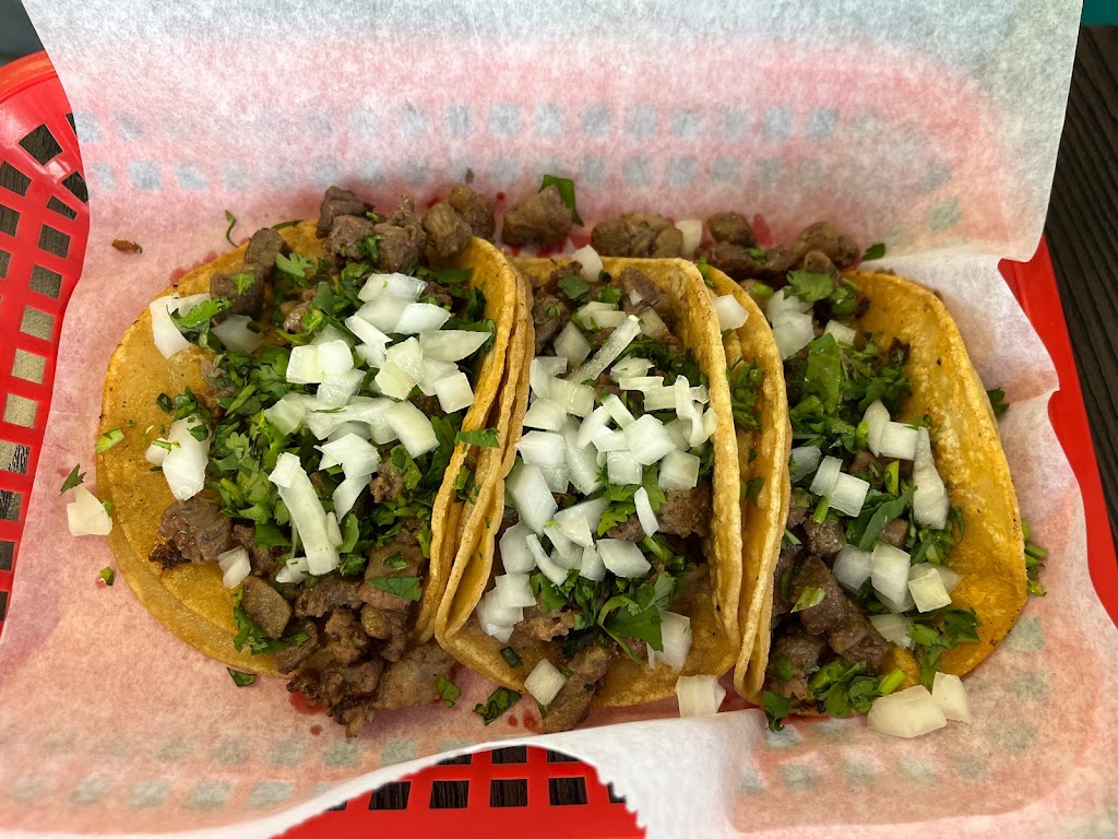 Lil Taco Wrightstown | restaurant | 450 High St #1, Wrightstown, WI 54180, USA | 9205329043 OR +1 920-532-9043
