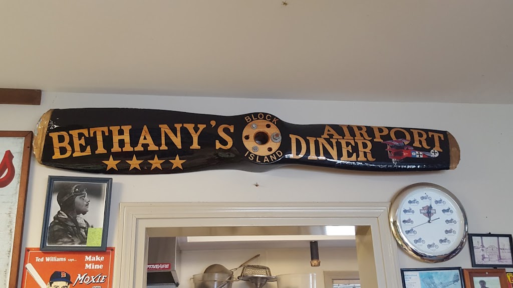Bethanys Airport Diner | restaurant | 4 Center Rd, New Shoreham, RI 02807, USA | 4014663100 OR +1 401-466-3100
