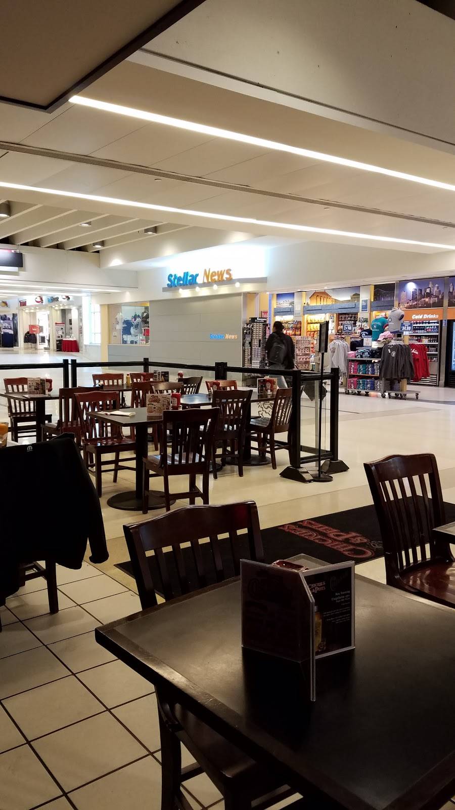 Chickies and Petes | restaurant | Terminal D Philadelphia International Airport 8000 Essington Ave, Philadelphia, PA 19153, USA | 2153652126 OR +1 215-365-2126