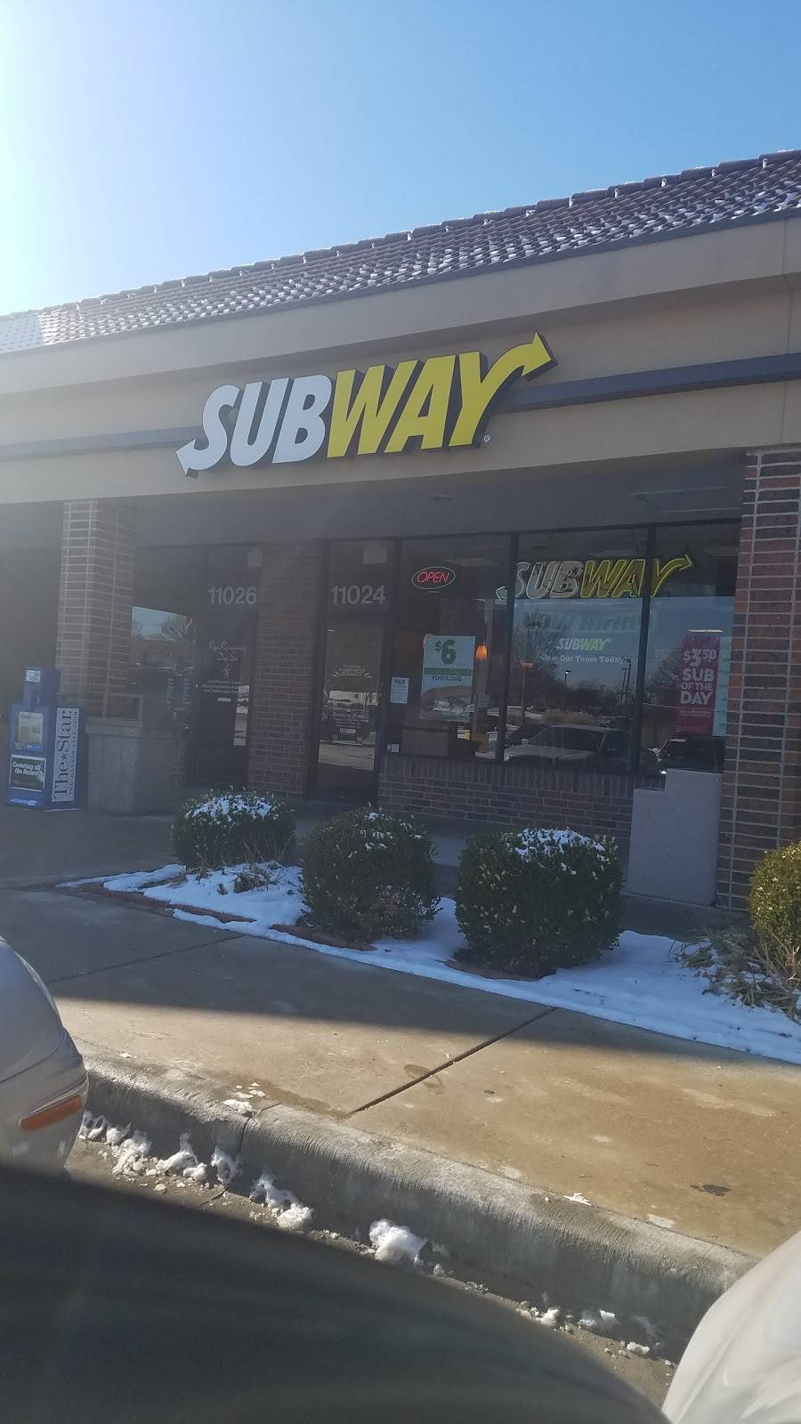 Subway | meal takeaway | 11024 Quivira Rd, Overland Park, KS 66212, USA | 9134691641 OR +1 913-469-1641