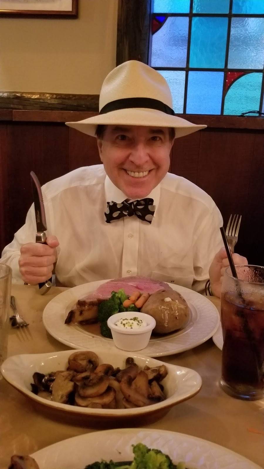 The Clinton House | restaurant | 2 W Main St, Clinton, NJ 08809, USA | 9087306230 OR +1 908-730-6230