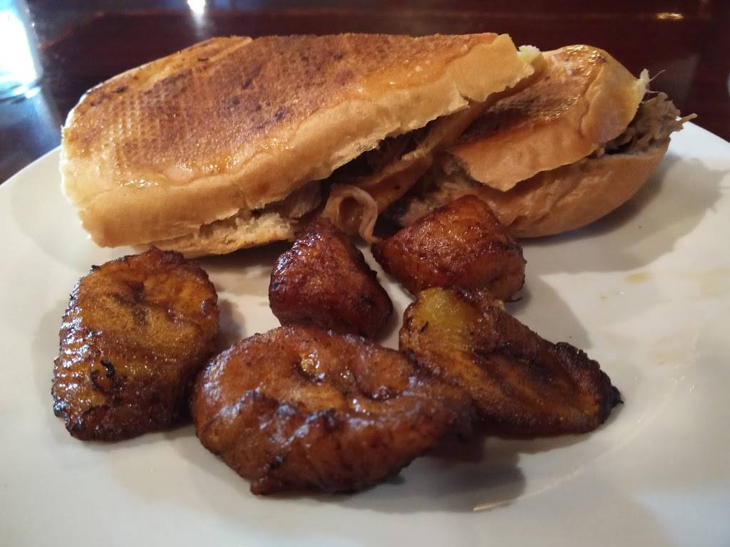 Hidden Havana Cuban Cafe | restaurant | 23548 Lyons Ave, Newhall, CA 91321, USA | 6612544460 OR +1 661-254-4460