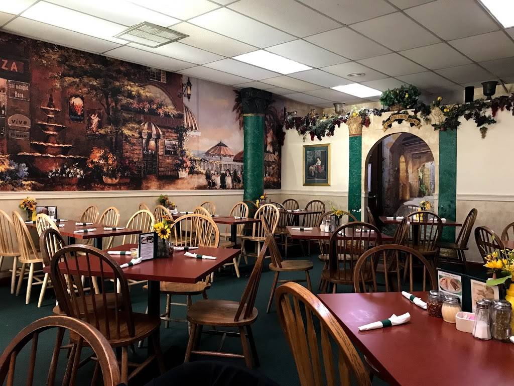 Mama Luccis | restaurant | 302 Industrial Ct SE, Leesburg, VA 20175, USA | 7037711789 OR +1 703-771-1789