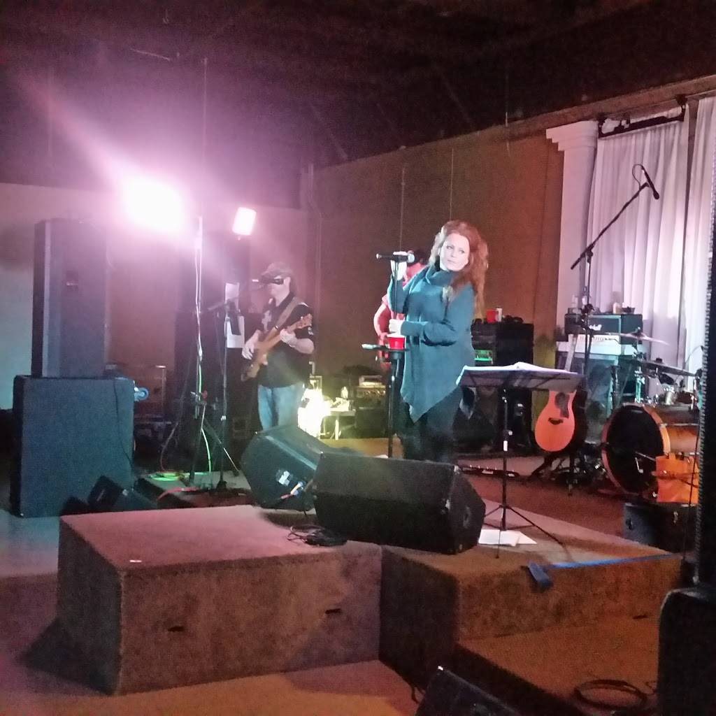 First Avenue | restaurant | 2310 N 1st St, Lincoln, NE 68521, USA | 4024757315 OR +1 402-475-7315