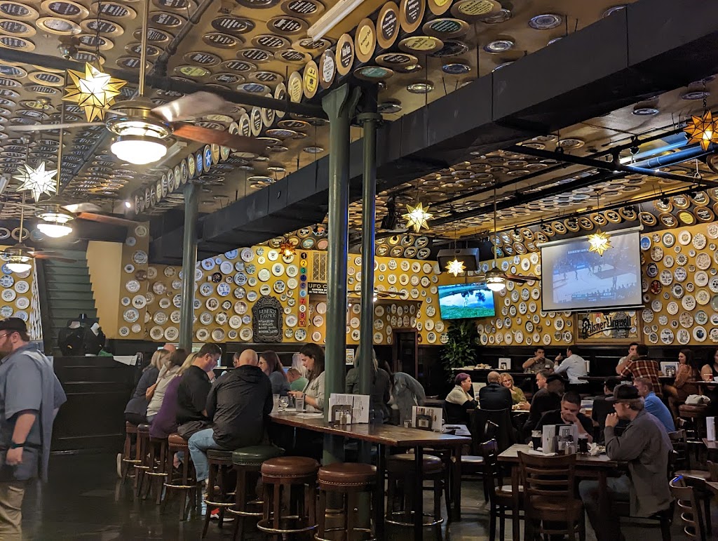 Flying Saucer Draught Emporium | restaurant | 323 President Clinton Ave, Little Rock, AR 72201, USA | 5013728032 OR +1 501-372-8032