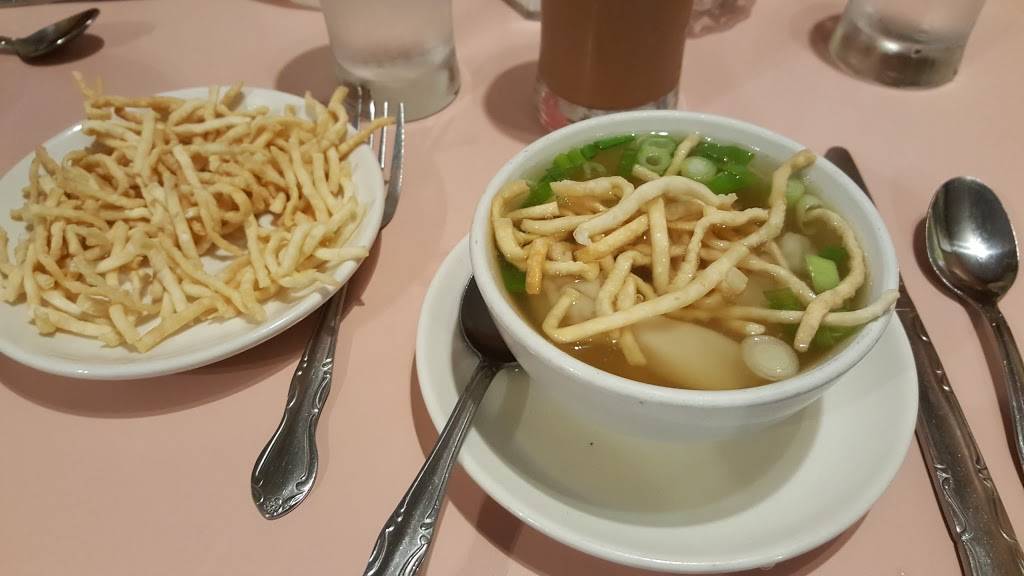 Golden Palace Restaurant | restaurant | 380 Lyndoch St, Corunna, ON N0N 1G0, Canada | 5198625111 OR +1 519-862-5111