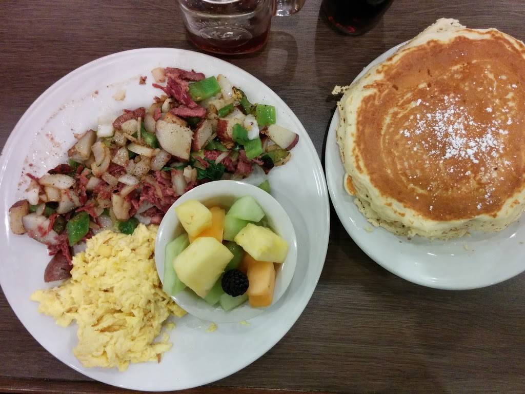 Southern Belles Carpentersville | restaurant | 152 S Western Ave, Carpentersville, IL 60110, USA | 2246999959 OR +1 224-699-9959