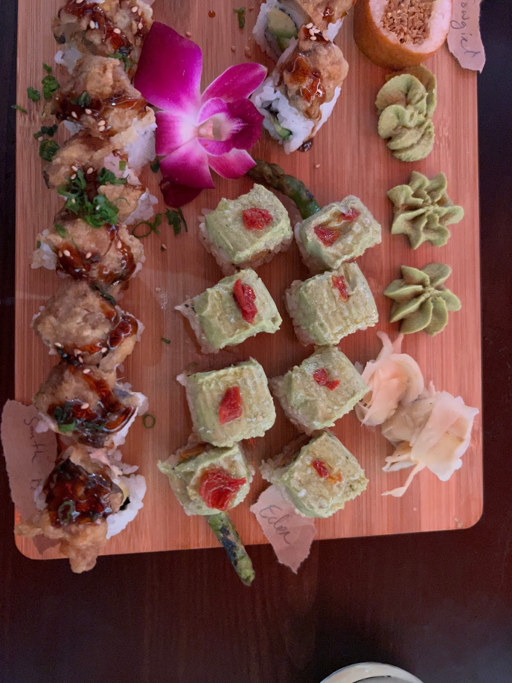 Blue Sushi Sake Grill | restaurant | 600 N Shepherd Dr Suite 500, Houston, TX 77007, USA | 3468162583 OR +1 346-816-2583
