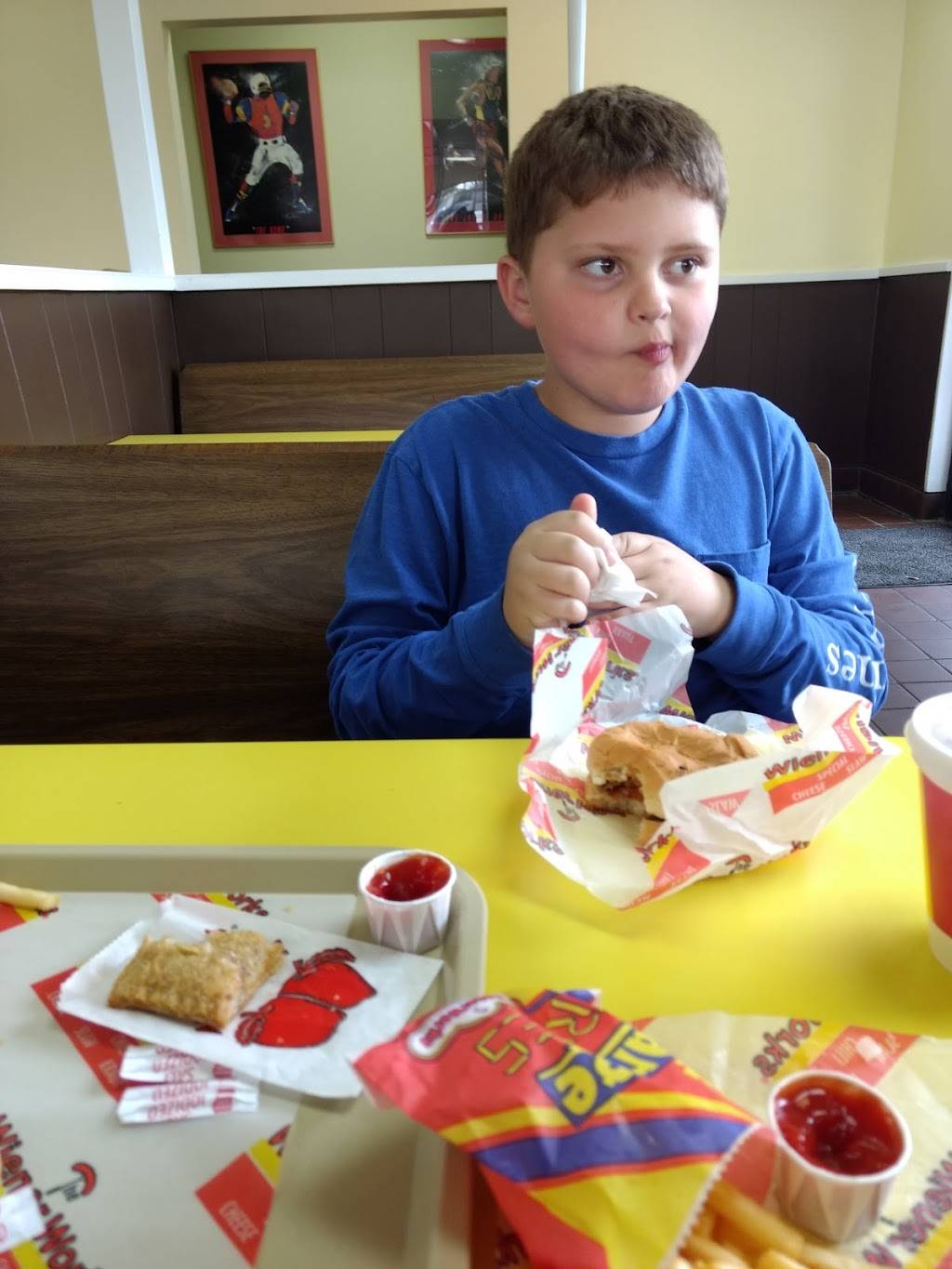 Wiener Works | restaurant | 3402 Raeford Rd, Fayetteville, NC 28303, USA | 9104843638 OR +1 910-484-3638