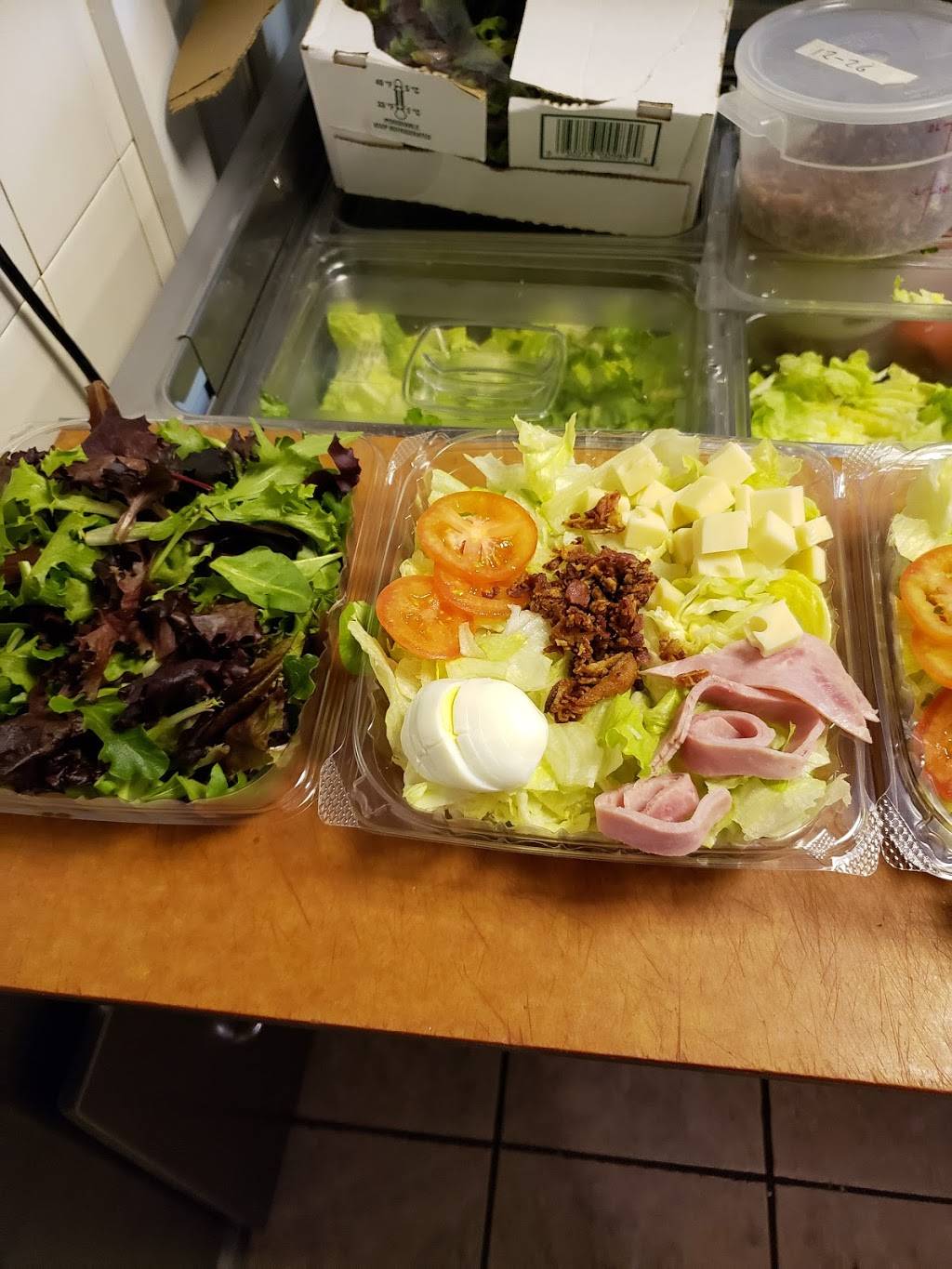 Rosalies Grill | restaurant | 1901 Scotland Ave, Chambersburg, PA 17201, USA | 7172624981 OR +1 717-262-4981