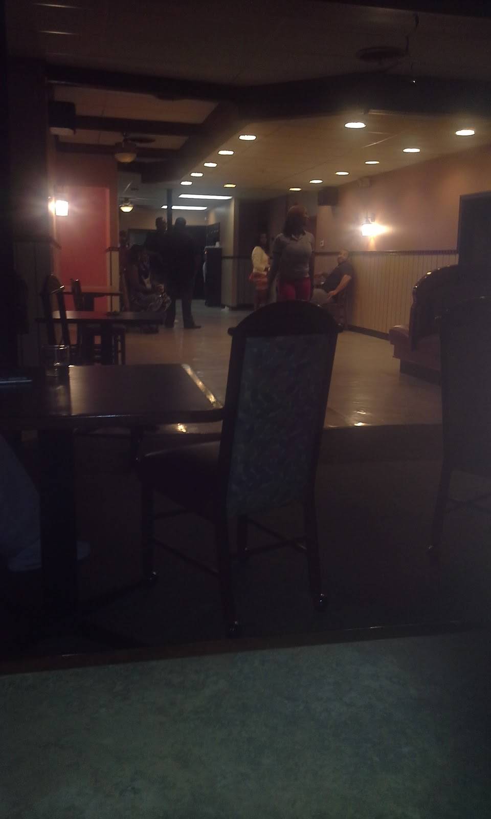 Ebony & Ivory Restaurant | restaurant | 5101 E 38th St, Indianapolis, IN 46218, USA | 3176026688 OR +1 317-602-6688