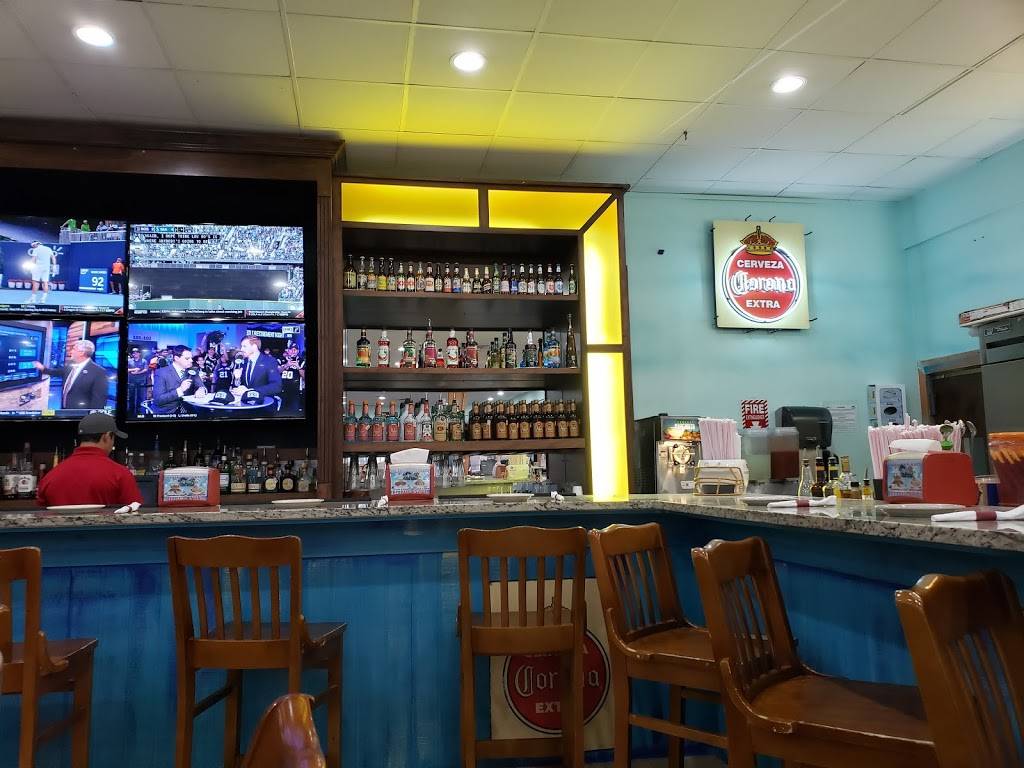 El Bucanero | restaurant | 8300 Marbach Rd, San Antonio, TX 78227, USA | 2106457337 OR +1 210-645-7337