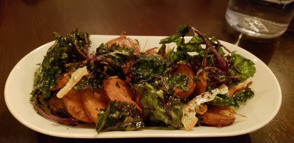 LoLo American Kitchen & Craft Bar Hudson | restaurant | 175 2nd St S, Hudson, WI 54016, USA | 7158088025 OR +1 715-808-8025