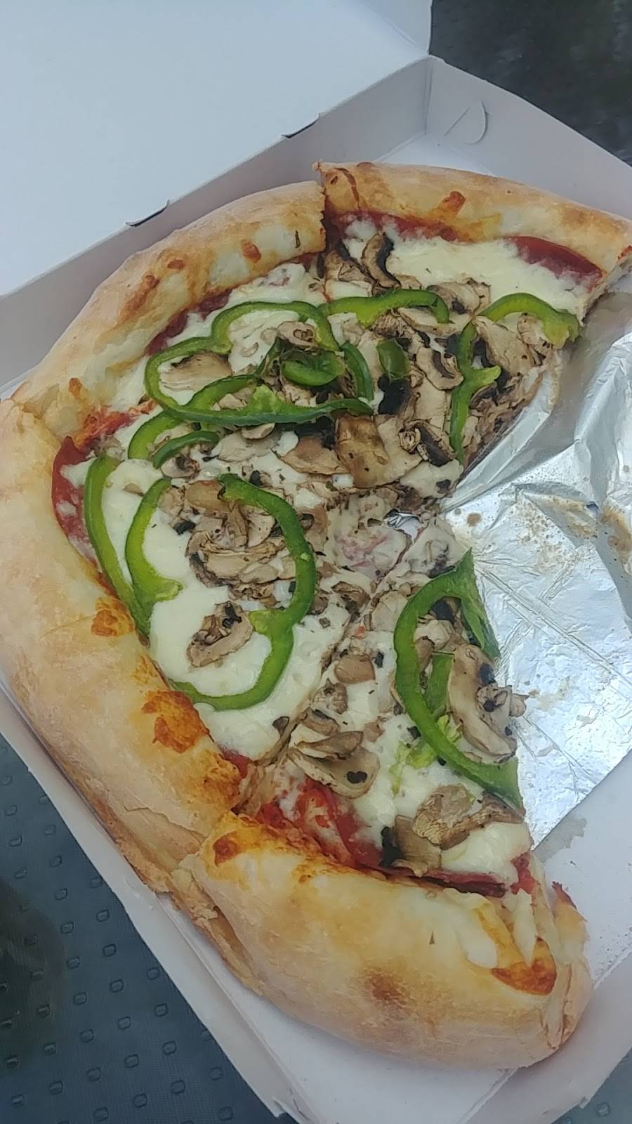 Casse-Croute Chez Pat | restaurant | 537 Avenue Champlain, Disraeli, QC G0N 1E0, Canada | 4184491794 OR +1 418-449-1794