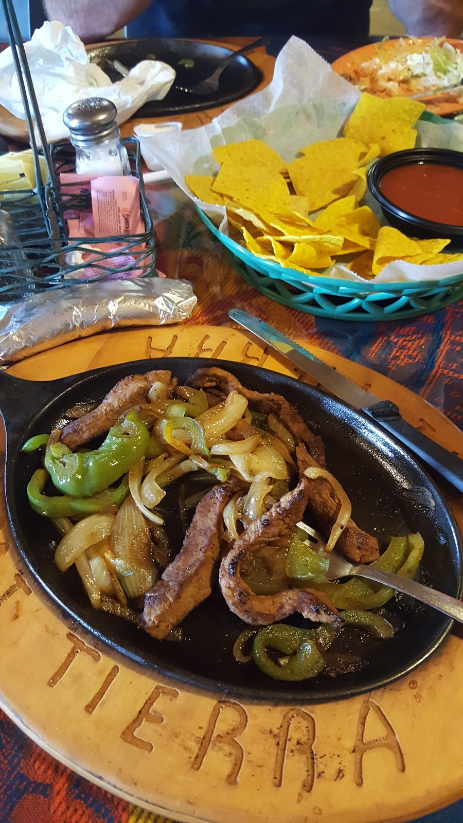 Mi Tierra Restaurante Mexicano - Forest Hill | restaurant | 11418 US-165, Forest Hill, LA 71430, USA | 3187487699 OR +1 318-748-7699