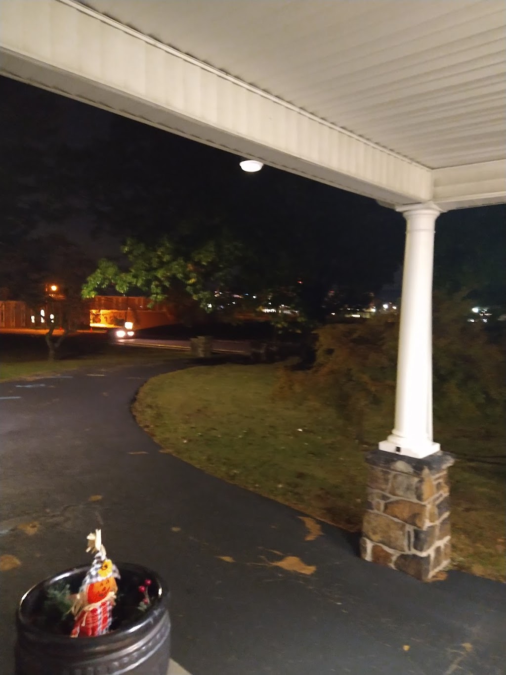 The Columbian Home | restaurant | 1519 Greenleaf St, Allentown, PA 18102, USA | 6104326333 OR +1 610-432-6333