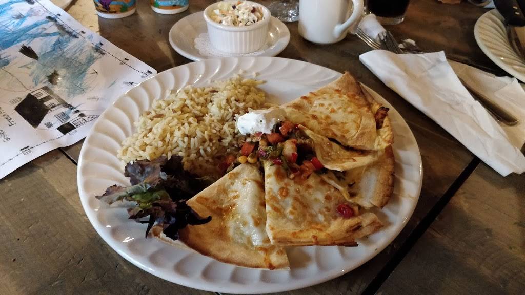 The Black Horse Tavern | restaurant | 26 Portland Rd, Bridgton, ME 04009, USA | 2076475300 OR +1 207-647-5300