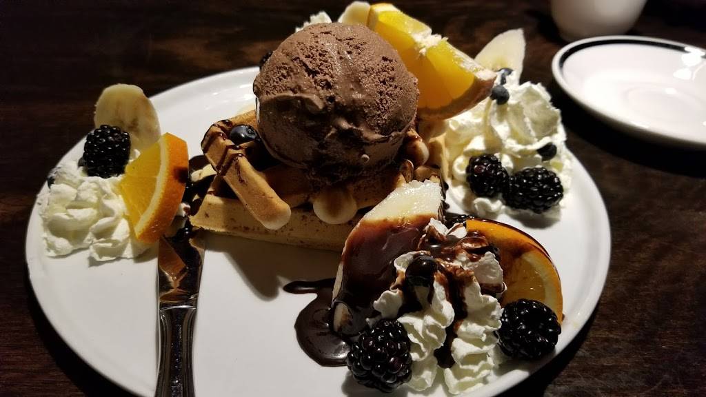 Sing Tong Thai Cuisine | restaurant | 4605 NE 4th St #1-2, Renton, WA 98059, USA | 4255244910 OR +1 425-524-4910