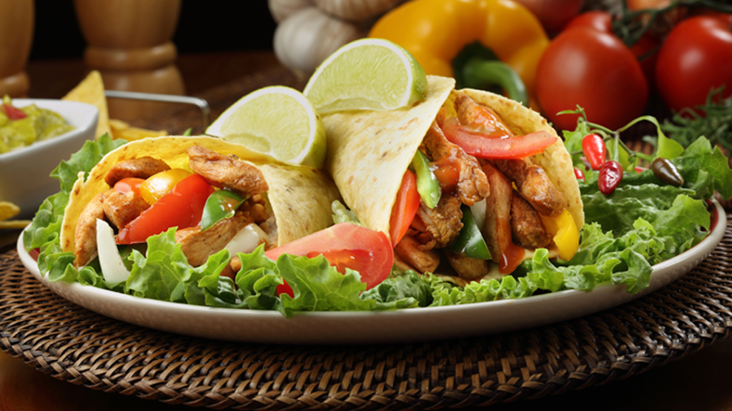 Los Compadres | restaurant | 2825 6th St SW, Cedar Rapids, IA 52404, USA | 3198261870 OR +1 319-826-1870