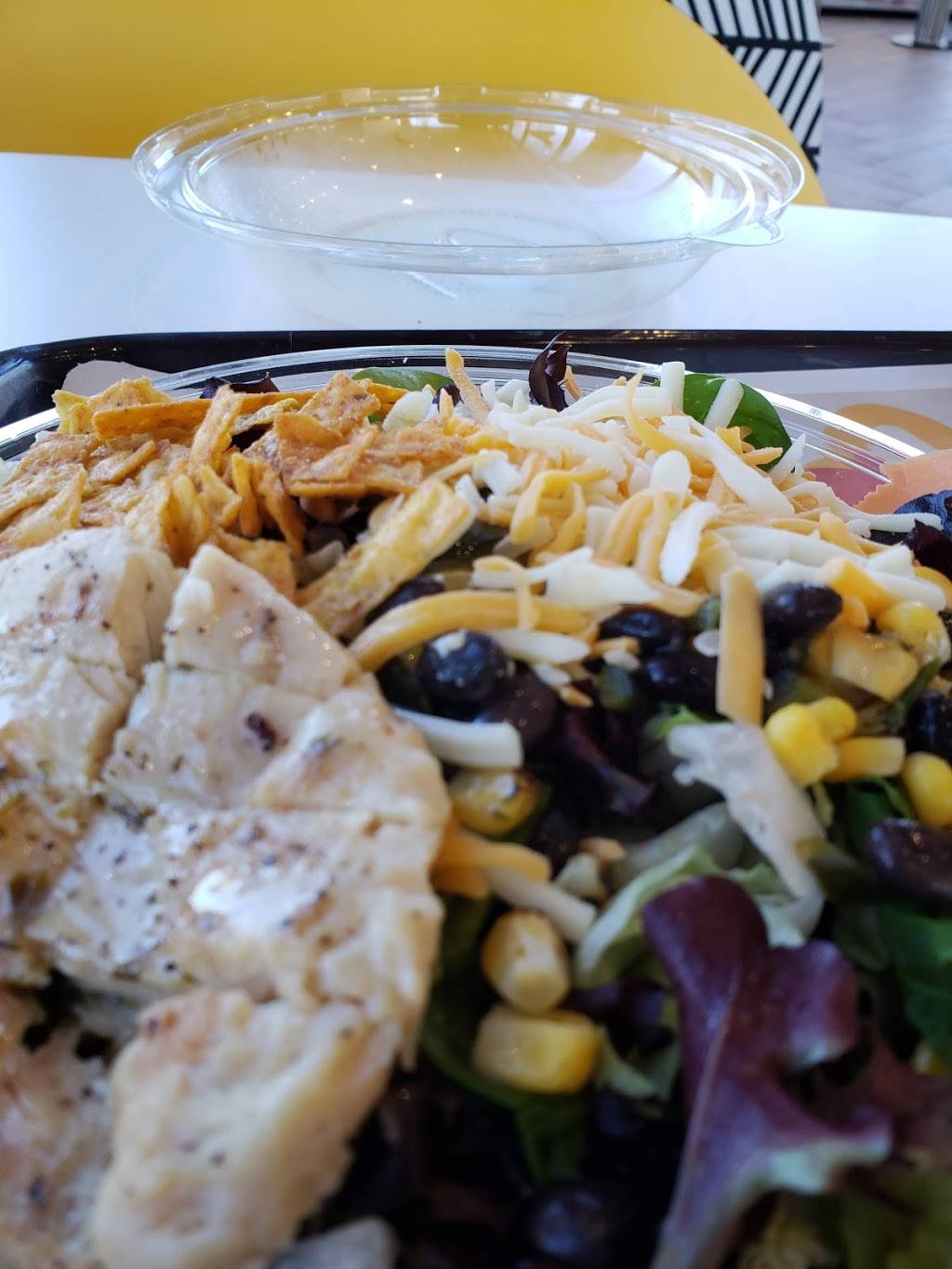 McDonalds | cafe | 8750 W 135th St, Overland Park, KS 66223, USA | 9136858595 OR +1 913-685-8595