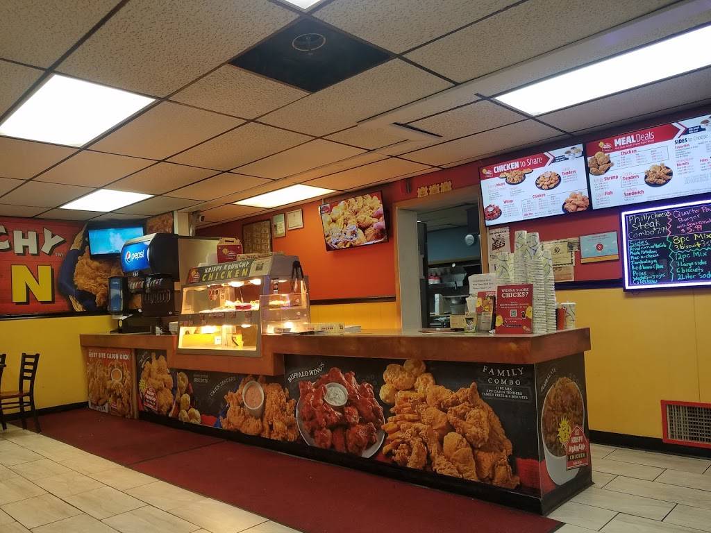 Krispy Krunchy Chicken | restaurant | 687 Arch St, New Britain, CT 06051, USA | 8602593955 OR +1 860-259-3955