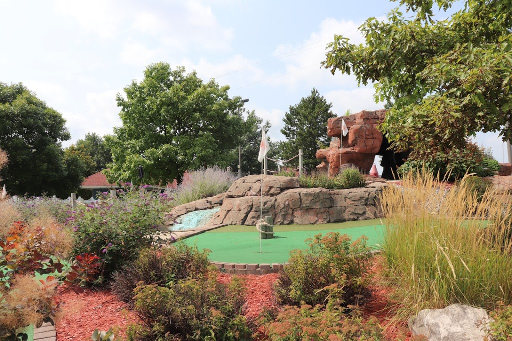 Buoy 18 Miniature Golf and Ice Cream | meal takeaway | 960 E Midland St, Bay City, MI 48706, USA | 9898910700 OR +1 989-891-0700