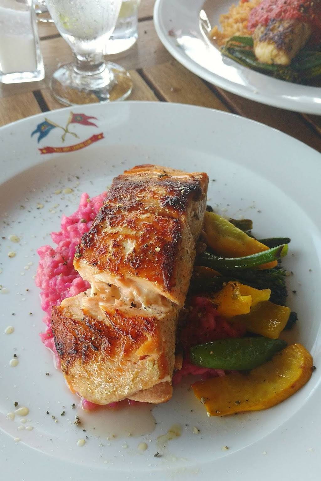 Tall Ships South Coast Grille | restaurant | 6 Broad St, Brockville, ON K6V 0C4, Canada | 6138658806 OR +1 613-865-8806