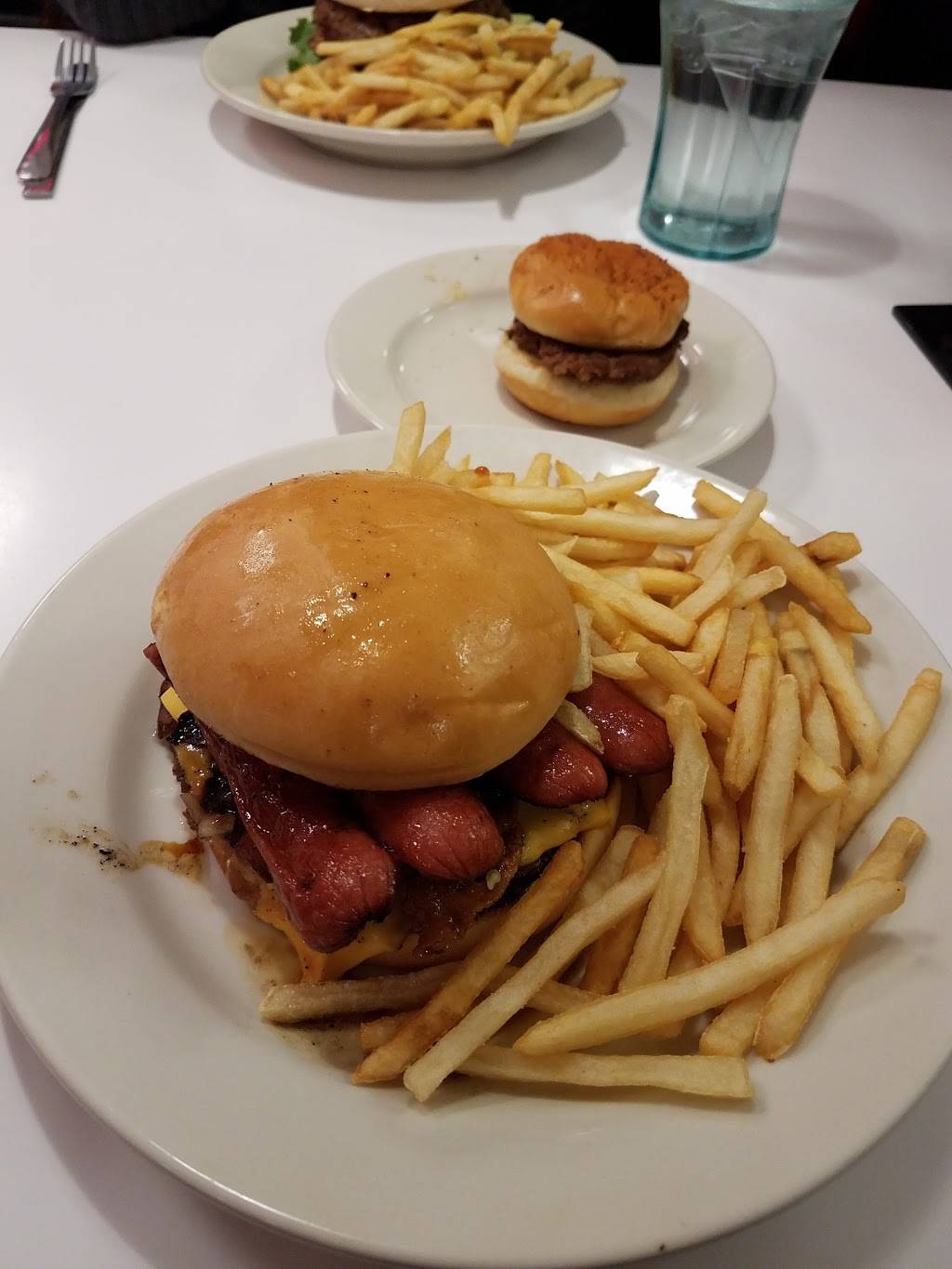 Steak n Shake | restaurant | 13800 Lakeside Cir, Sterling Heights, MI 48313, USA | 5865328183 OR +1 586-532-8183