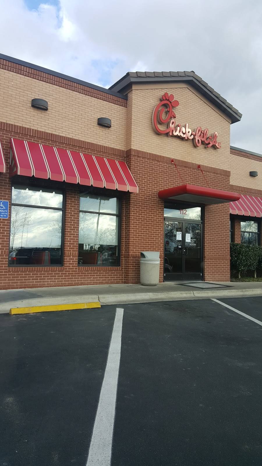 Chick-fil-A | restaurant | 112 Market St, Winchester, VA 22603, USA | 5405352120 OR +1 540-535-2120