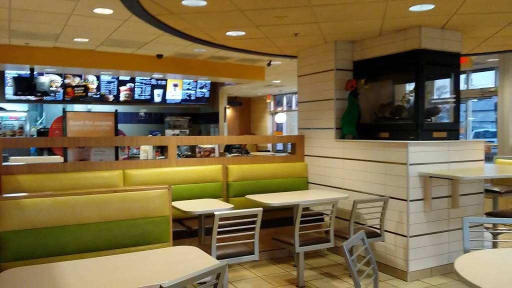 McDonalds | cafe | 5344 N Port Washington Rd, Glendale, WI 53217, USA | 4149061443 OR +1 414-906-1443