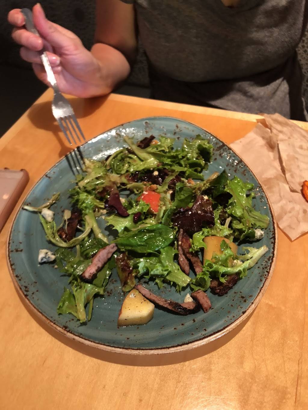 Jacks Urban Eats | restaurant | 1321 W Covell Blvd, Davis, CA 95616, USA | 5307533431 OR +1 530-753-3431