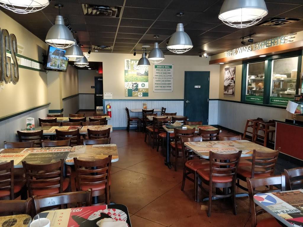 Wingstop | restaurant | 5309 W 10th St, Indianapolis, IN 46224, USA | 3176897867 OR +1 317-689-7867