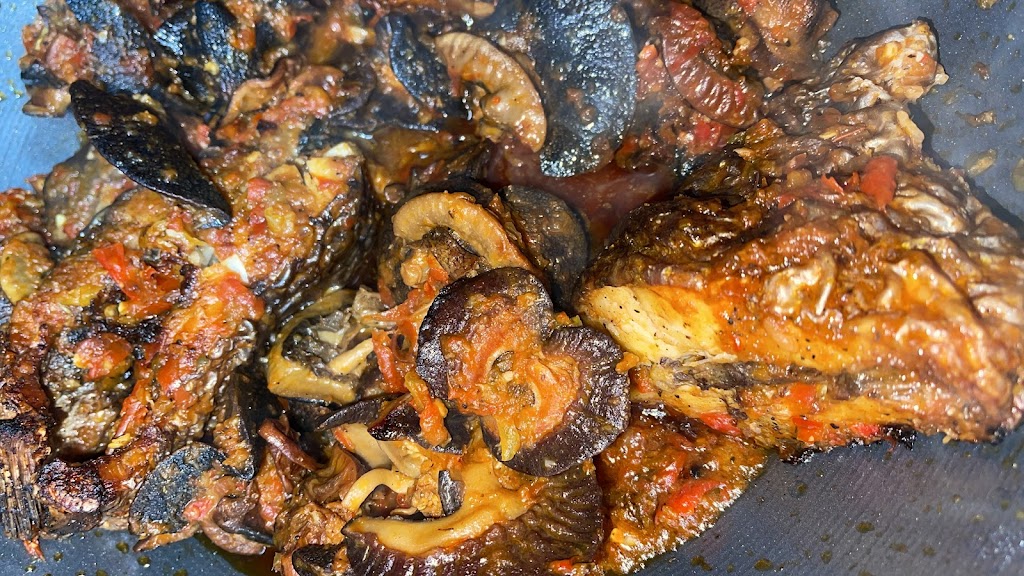 Candys Kitchen | restaurant | 3530 Hyannis Port Dr, Indianapolis, IN 46214, USA | 3175523862 OR +1 317-552-3862