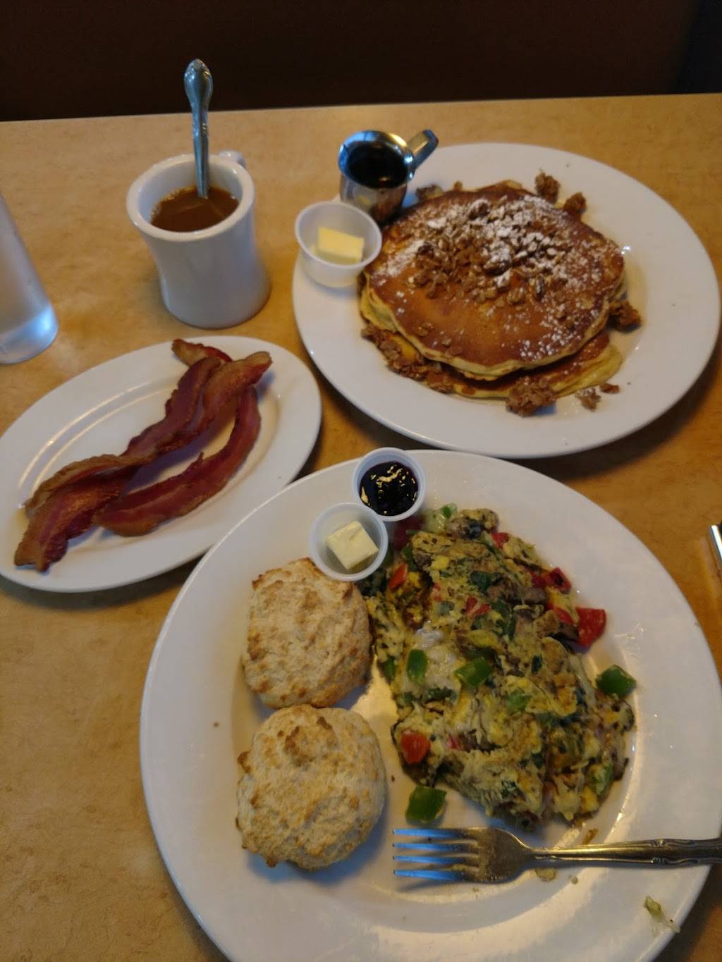 Star Diner | restaurant | 457 W Dussel Dr, Maumee, OH 43537, USA | 4198979353 OR +1 419-897-9353