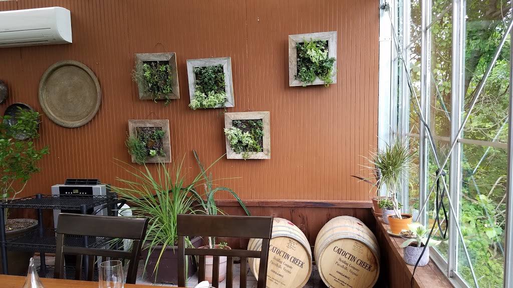 The Restaurant at Patowmack Farm | restaurant | 42461 Lovettsville Rd, Lovettsville, VA 20180, USA | 5408229017 OR +1 540-822-9017